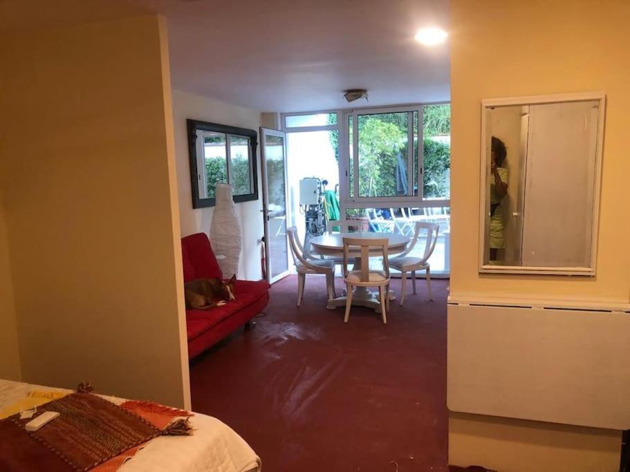 Apartamento Abierto Con Patio Matadepera Екстериор снимка