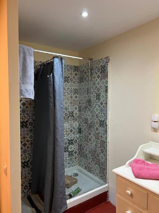 Apartamento Abierto Con Patio Matadepera Екстериор снимка